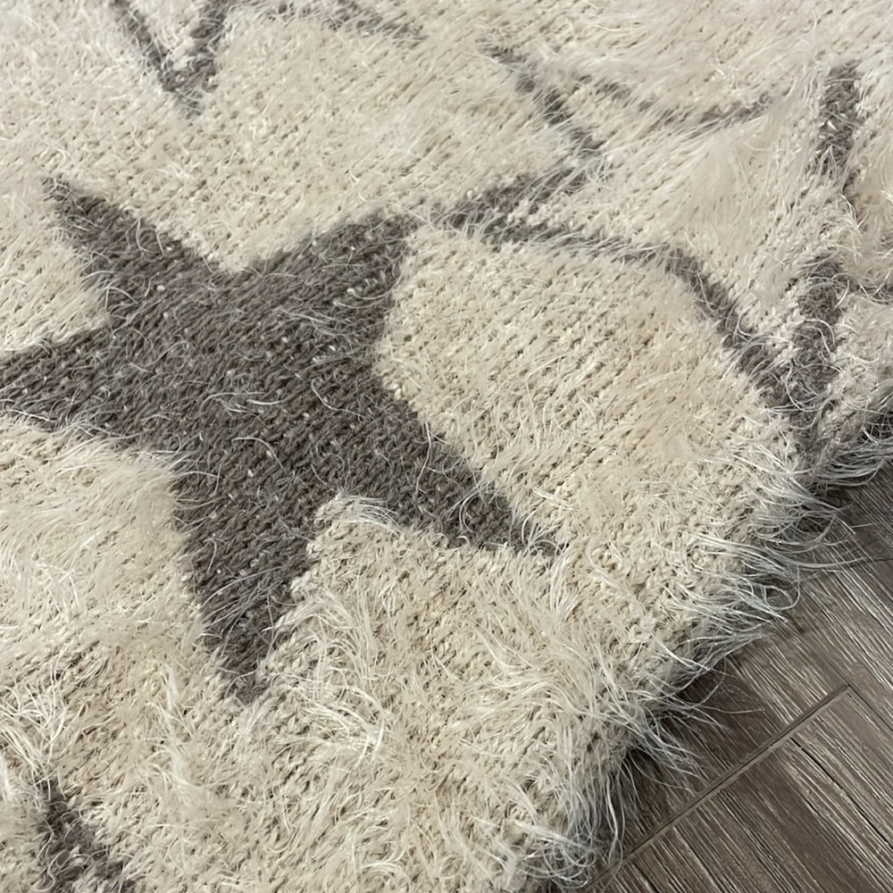 Star sweater - Picture 2 of 3